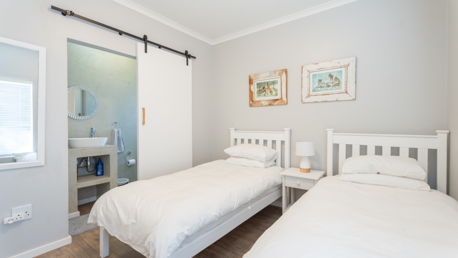 4 Bedroom Property for Sale in Silwerstrand Golf And River Estate Western Cape